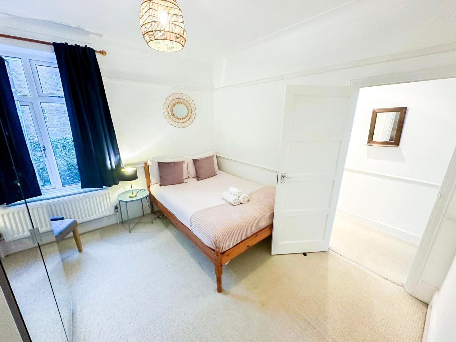 לונדון Lovely 3 Bedroom Maisonette With Private Roof Terrace In Hammersmith מראה חיצוני תמונה